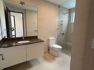 Residencia Contemporánea en San Rafael de Escazu — photo 2 of 21
