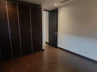 Loft de Lujo en Avenida Escazú 150 m² de Diseño Contemporáneo — photo 5 of 18
