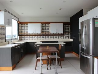 Bosques de Escazu Penthouse 3 Habitaciones 264 m2 — photo 2 of 20