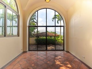 Eco-Residencial Villa Real Oportunidad Exclusiva de Alquiler — photo 4 of 20