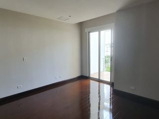 Jaboncillos de Escazu Casa Familiar de Lujo — photo 2 of 20