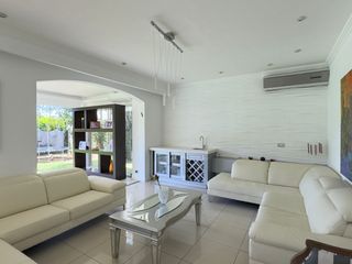 Residencia Colonial en Mora: 4 Hab / 3.5 Baños — 350 m² Const / 774 m² Lote — photo 4 of 20