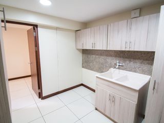 Altos las Palomas, Escazu - El Mirador - 4DOR/4.5BA - 293 M2 — photo 4 of 11