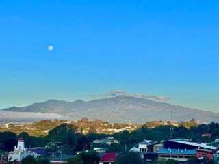 FLAT PREMIUM EN SENDEROS DEL CHIRCA – EXCLUSIVIDAD Y ALTA RENTABILIDAD EN ESCAZÚ — photo 4 of 19