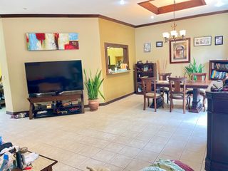 House with beautiful garden and super location — photo 4 of 8