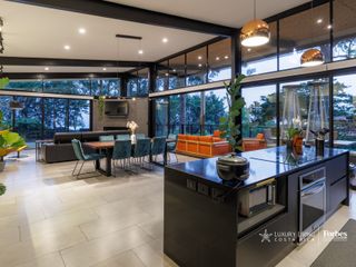 21373 - Contemporary Forest Villa | San Rafael de Heredia Residence — photo 2 of 20