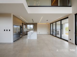 21379 - New Home in Lomas del Zurquí with 4-Bedroom Rental — photo 2 of 21