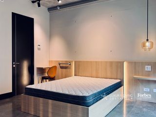 21384 - Remodeled and Fully Equipped Single Loft with Premium Amenities — photo 2 of 11