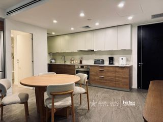 21385 -Remodeled and Furnished Loft, Dual Balcony, Exclusive Amenities — photo 2 of 10