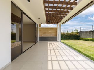 19924 – Modern new luxury home for sale in Residencial La Hacienda — photo 3 of 20
