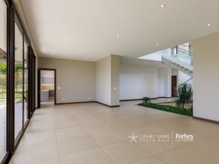 19924 – Modern new luxury home for sale in Residencial La Hacienda — photo 4 of 20