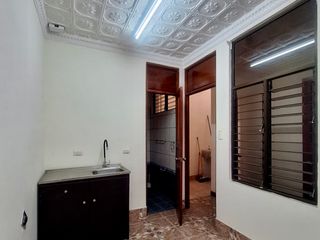 Apartamento/oficina/consultorio 2 cuartos + 2 baños Puntarenas Centro, frente a la Catedral. — photo 4 of 18