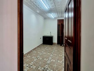 Apartamento/oficina/consultorio 2 cuartos + 2 baños Puntarenas Centro, frente a la Catedral. — photo 3 of 18