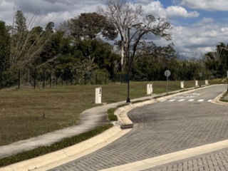 se vende terreno en condominio en Grecia - Alajuela — photo 3 of 5