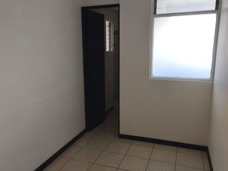 se alquila apartamento en Moravia — photo 2 of 5