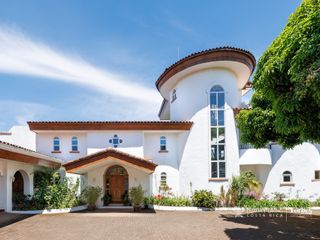 21404 - Luxury Residence in the Central Valley Mountain Range in Santa Bárbara, Heredia — photo 2 of 20