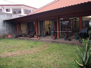 Amplia casa de 3 Habitaciones en Venta en Santo Domingo de Heredia — foto 2 de 5