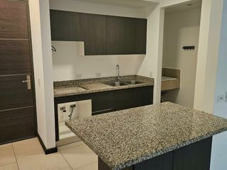 Apartamento de 3 Habitaciones en Venta | Condominio Los Volcanes, San Pablo de Heredia — foto 3 de 5