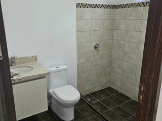 Apartamento de 3 Habitaciones en Venta | Condominio Los Volcanes, San Pablo de Heredia — foto 5 de 5