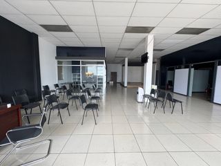 AMPLIO LOCAL EN PAVAS, IDEAL PARA CLINICA — photo 4 of 11