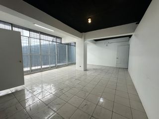 AMPLIO LOCAL COMERCIAL EN AVENIDA CENTRAL SAN JOSE — photo 4 of 17