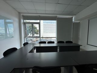 AMPLIA OFICINA EN EL EDIFICIO CV SABANA — foto 2 de 19