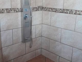 VENDO!!!🎁₡125.000.000  🤝🤝🤝PRECIO NEGOCIABLE  HERMOSA Y AMPLIA CASA EN  JARDINES DE SANTA LUCÍA BARVA DE HEREDIA — foto 5 de 15