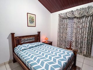 Casa amplia con vista a las montañas en Pérez Zeledón, doble cocina y 3 cuartos — photo 4 of 14