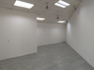 Plaza Rainbow, 3 locales comerciales disponibles — photo 2 of 21