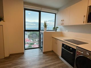 Alquiler de Apartamento con Línea Blanca en Cosmopolitan Tower — photo 3 of 9