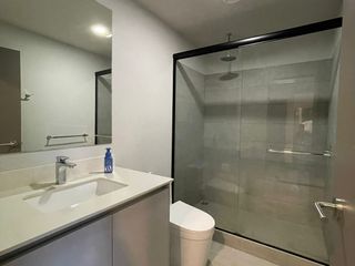 Alquiler de Apartamento con Línea Blanca en Cosmopolitan Tower — photo 4 of 9