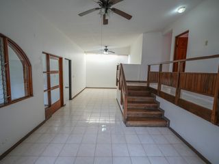 Casa Independiente | Guayabos | 3 Habitaciones | 4 Parqueos — photo 2 of 20