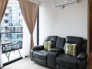Venta de apartamento totalmente amueblado en Condominio Núcleo Sabana — photo 5 of 15