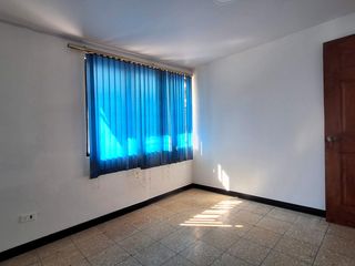 VENTA Casa de un piso con 2 habitaciones — photo 5 of 26