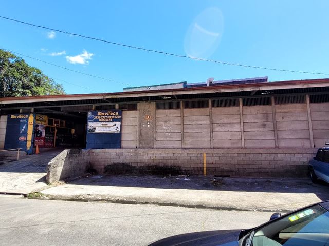 ¡OPORTUNIDAD DE INVERSIÓN! SE VENDE Bodega Comercial de 286.25m2 en Curridabat. — photo 3 of 11