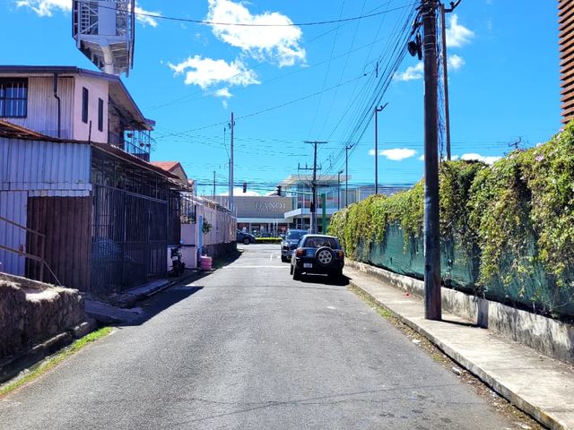 ¡OPORTUNIDAD DE INVERSIÓN! SE VENDE Bodega Comercial de 286.25m2 en Curridabat. — photo 5 of 11
