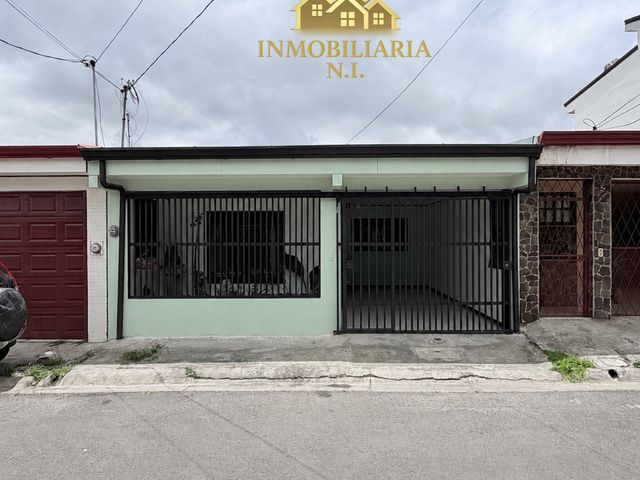 Casa en venta ubicada en San Sebastián — photo 1 of 5