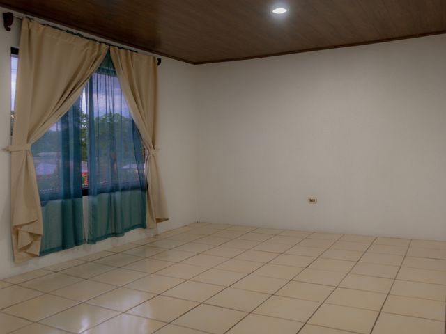Casa grande en Perez Zeledon — photo 3 of 5