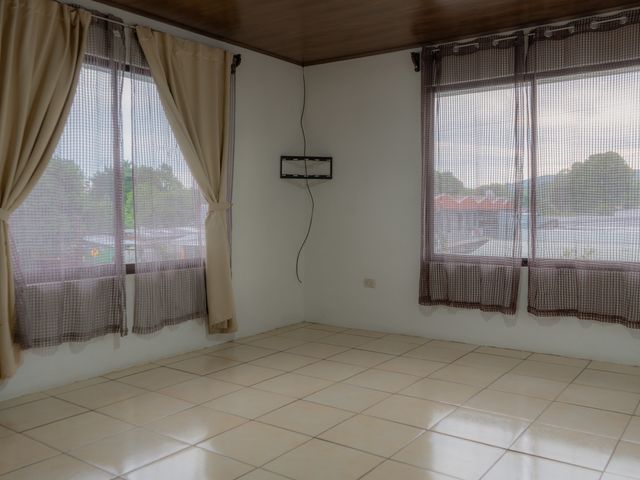 Casa grande en Perez Zeledon — photo 2 of 5