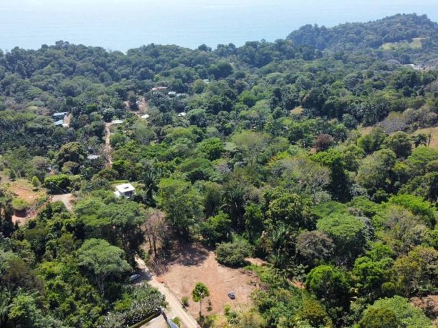 Oportunidad Única! Propiedad en Venta en Playa Hermosa — photo 1 of 5