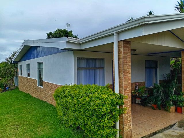 Casa en venta con amplio terreno — photo 1 of 5