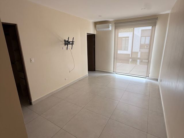 Casa Condominio Santa Ana Boulevard — photo 5 of 5