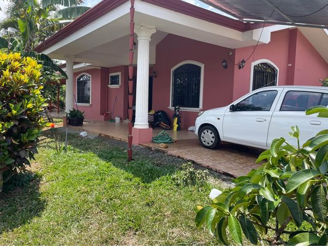 Venta de casa en las Juntas de Pacuar Pérez Zeledón — photo 1 of 6