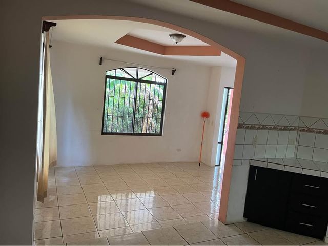 Venta de casa en las Juntas de Pacuar Pérez Zeledón — photo 3 of 6
