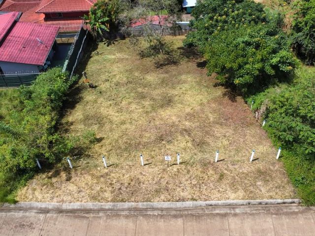 Lindo lote en venta en San Isidro de el General — photo 1 of 5