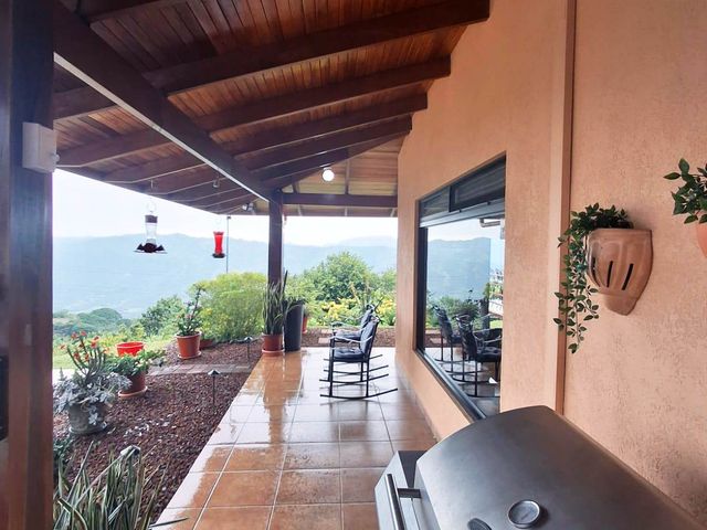 Casa Pristine Elegance with Ocean Views! — foto 11 de 20