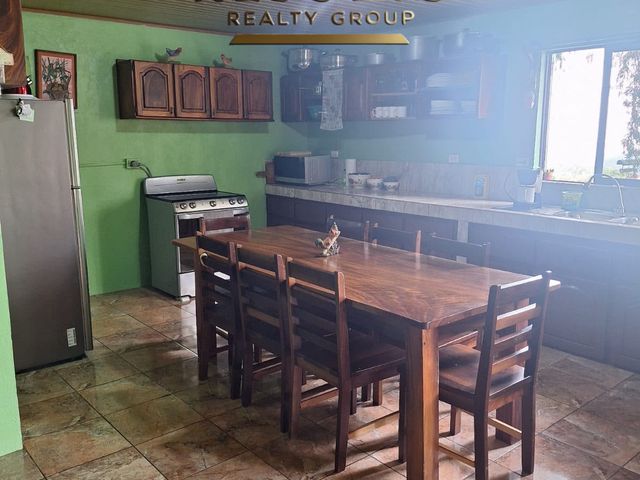 LARGE PROPERTY WITH 3 HOMES IN SARCHÍ — foto 4 de 20