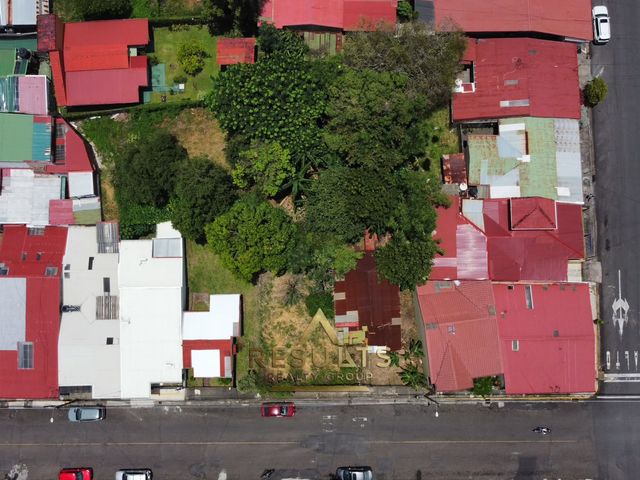 1,186 m2 Commercial Lot close to the CENTRAL PARK! — foto 2 de 12
