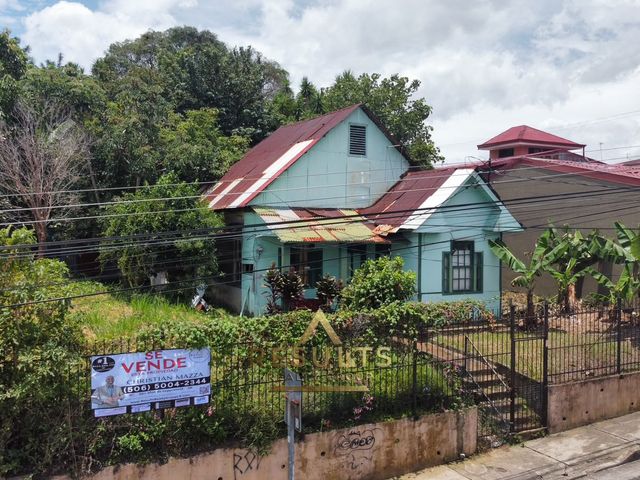 1,186 m2 Commercial Lot close to the CENTRAL PARK! — foto 4 de 12