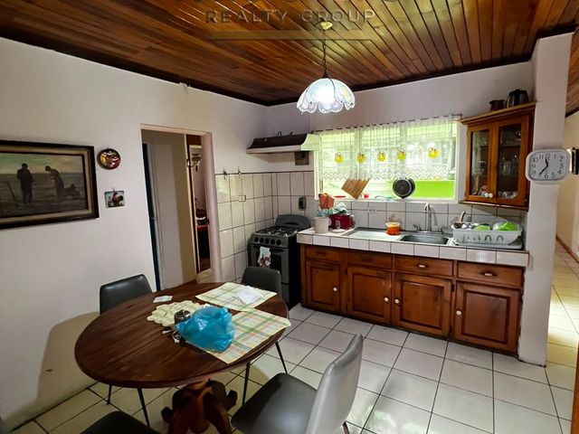 Central Sarchi home for Commercial Use — photo 4 of 13